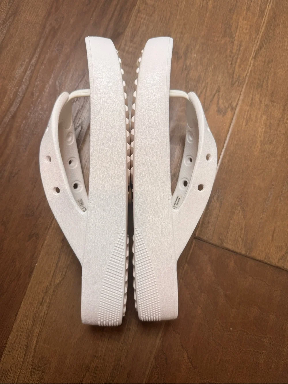 CROCS Platform Flip-Flop Thong Sandals White - Size 9 Women